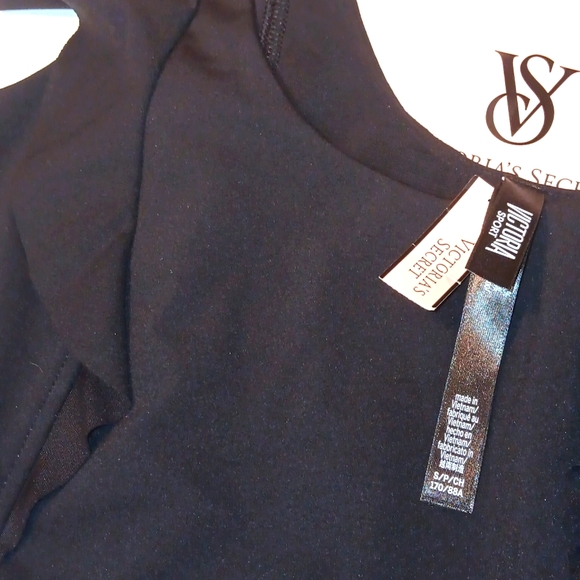 VSBrand New Victoria's Secret | Sport Crop Top - Picture 2 of 3